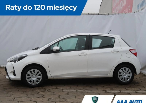 Toyota Yaris cena 53000 przebieg: 38043, rok produkcji 2020 z Gołdap małe 92